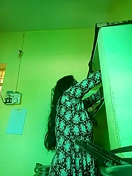 heenage online show from October 10, 9:41 am