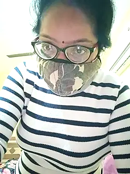 heenage online show from November 12, 4:02 am