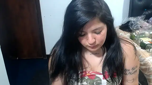 Snapshot of shopyymessyy chatting on December 13, 9:30 pm shopyymessyy online show from December 13, 9:30 pm