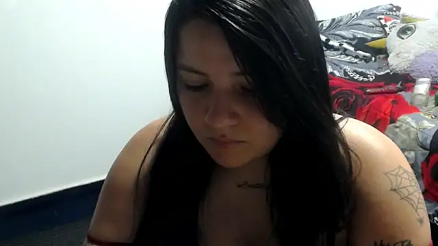 Snapshot of shopyymessyy chatting on January 16, 5:44 pm shopyymessyy online show from January 16, 5:44 pm