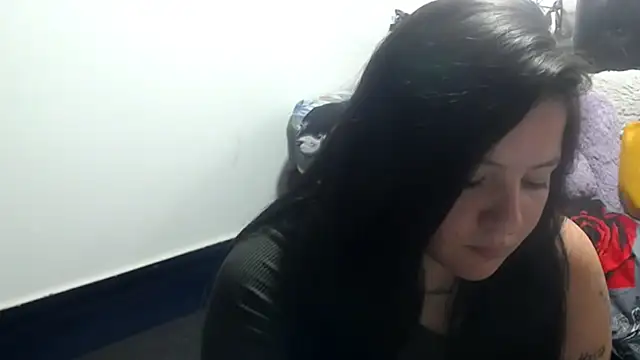 Snapshot of shopyymessyy chatting on January 29, 3:47 pm shopyymessyy online show from January 29, 3:47 pm