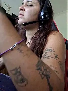 luuhcat09 online show from March 11, 5:57 pm