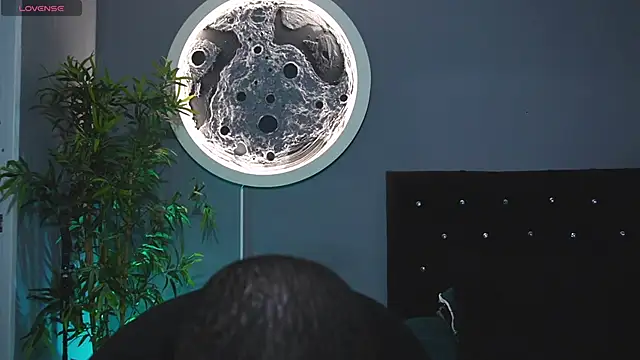 jordan mayers02 online show from January 16, 9:02 am