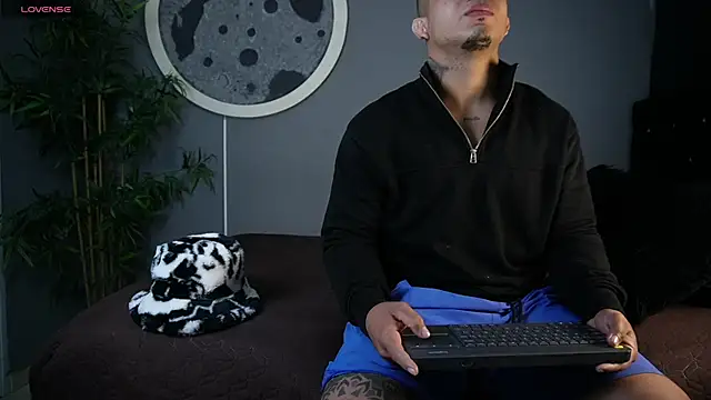 jordan mayers02 online show from June 2, 10:06 am