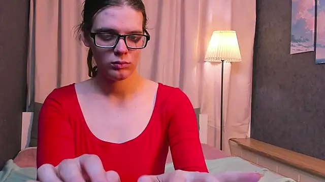 KIKI Krash online show from April 26, 10:13 am