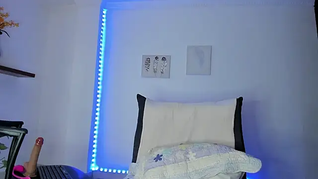 Snapshot of anniesweet- chatting on March 16, 5:17 pm anniesweet- online show from March 16, 5:17 pm