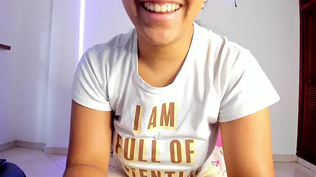 Snapshot of anniesweet- chatting on November 29, 1:25 pm anniesweet- online show from November 29, 1:25 pm