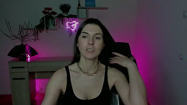 Snapshot of EricaPowers chatting on December 23, 11:14 am EricaPowers online show from December 23, 11:14 am