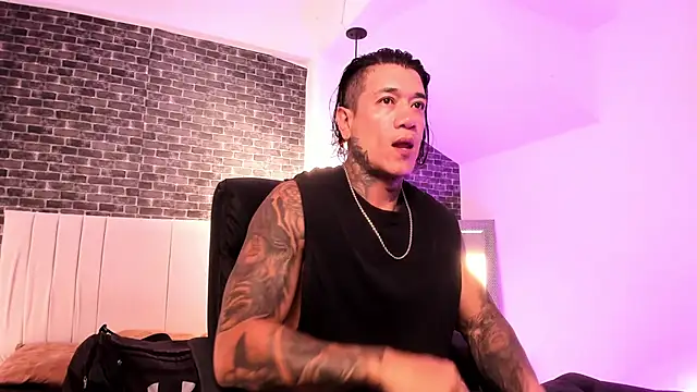 Dantesuarez28 online show from December 16, 11:15 am