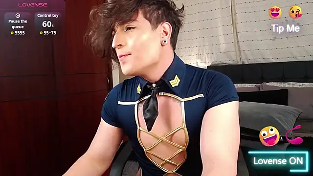 Hornymoan online show from October 31, 10:55 pm