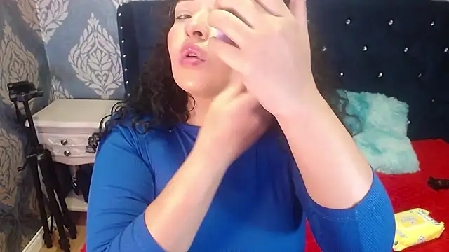 Sofiacowperx online show from July 31, 2:49 pm