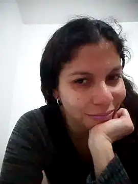 Snapshot of Carliina_Soussa chatting on February 5, 1:58 am Carliina Soussa online show from February 5, 1:58 am