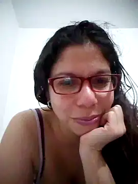 Snapshot of Carliina_Soussa chatting on February 7, 4:37 am Carliina Soussa online show from February 7, 4:37 am