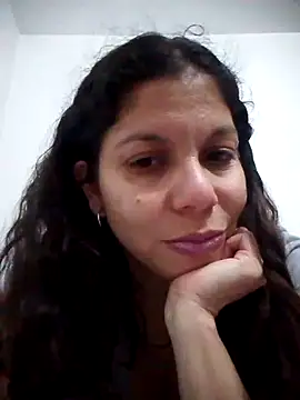 Snapshot of Carliina_Soussa chatting on February 13, 10:00 pm Carliina Soussa online show from February 13, 10:00 pm