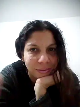 Snapshot of Carliina_Soussa chatting on February 23, 2:18 am Carliina Soussa online show from February 23, 2:18 am