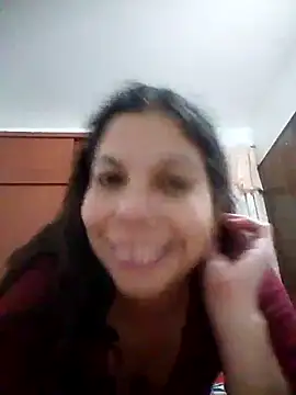 Snapshot of Carliina_Soussa chatting on February 25, 11:44 pm Carliina Soussa online show from February 25, 11:44 pm