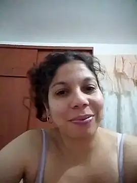 Snapshot of Carliina_Soussa chatting on March 3, 2:36 am Carliina Soussa online show from March 3, 2:36 am