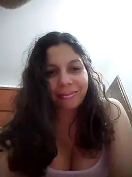 Snapshot of Carliina_Soussa chatting on March 3, 10:52 pm Carliina Soussa online show from March 3, 10:52 pm