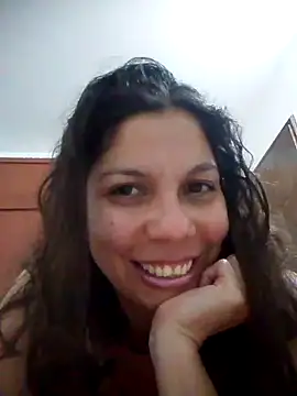 Snapshot of Carliina_Soussa chatting on March 4, 5:00 am Carliina Soussa online show from March 4, 5:00 am