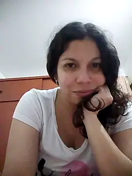 Snapshot of Carliina_Soussa chatting on March 7, 10:21 pm Carliina Soussa online show from March 7, 10:21 pm