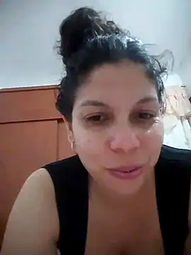 Snapshot of Carliina_Soussa chatting on March 22, 1:43 am Carliina Soussa online show from March 22, 1:43 am