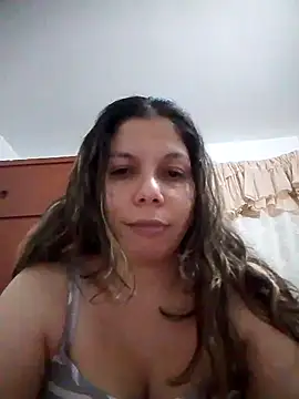 Snapshot of Carliina_Soussa chatting on October 2, 10:28 pm Carliina Soussa online show from October 2, 10:28 pm