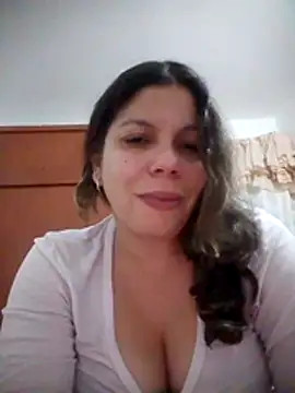Snapshot of Carliina_Soussa chatting on October 20, 1:17 am Carliina Soussa online show from October 20, 1:17 am