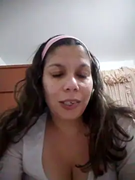 Snapshot of Carliina_Soussa chatting on November 10, 10:31 pm Carliina Soussa online show from November 10, 10:31 pm