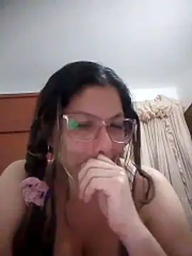 Snapshot of Carliina_Soussa chatting on December 14, 2:06 am Carliina Soussa online show from December 14, 2:06 am