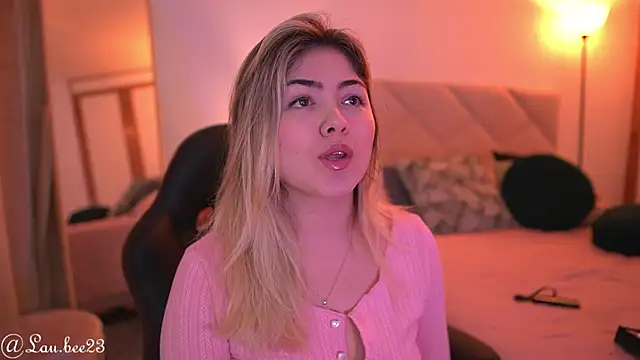 Lau Bee online show from September 18, 6:21 pm