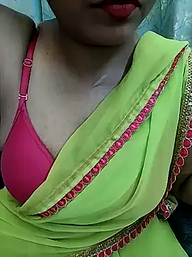 Snapshot of Cute_Kritika chatting on September 9, 4:45 am Cute Kritika online show from September 9, 4:45 am