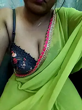 Snapshot of Cute_Kritika chatting on October 7, 4:53 am Cute Kritika online show from October 7, 4:53 am