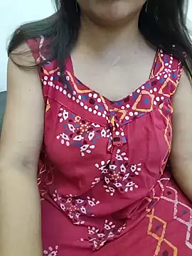 Snapshot of Cute_Kritika chatting on May 28, 3:59 am Cute Kritika online show from May 28, 3:59 am