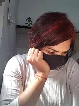 illay love online show from February 7, 7:01 am