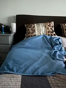 maturemale2024 online show from September 18, 5:59 pm