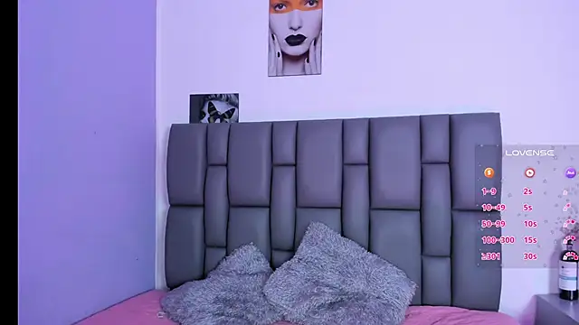 Sophia Lemos online show from February 24, 1:42 pm