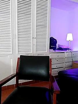 Adel Nesbiit online show from March 13, 7:42 pm