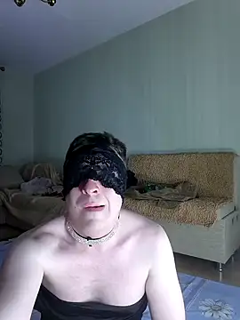 Snapshot of PartyOn93 chatting on April 14, 12:38 am PartyOn93 online show from April 14, 12:38 am