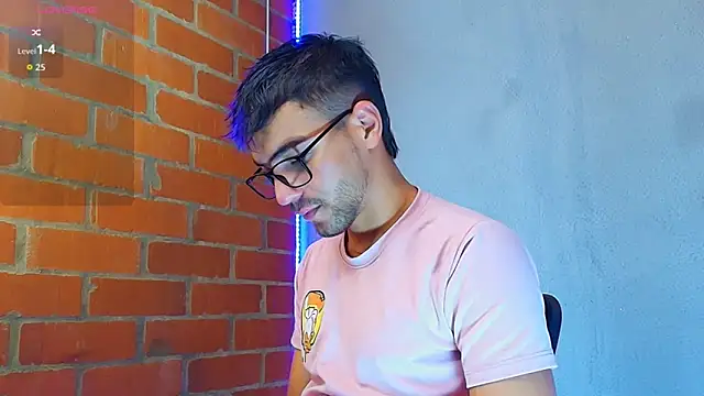 Leandro valenzuela online show from November 25, 7:47 pm