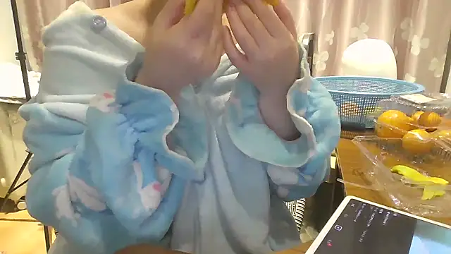 Snapshot of arena1357 chatting on November 7, 9:31 am arena1357 online show from November 7, 9:31 am