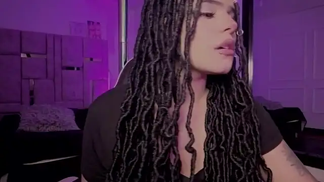 BonnieAnderson  online show from July 17, 9:19 pm