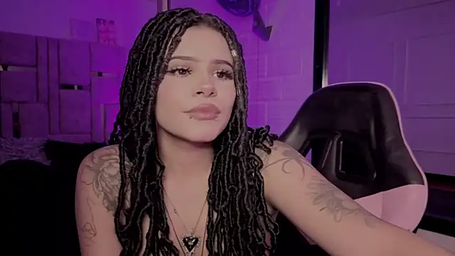 BonnieAnderson  online show from July 22, 8:33 pm