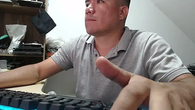 Snapshot of Jhonatan_Morales_S chatting on November 11, 1:11 pm Jhonatan Morales S online show from November 11, 1:11 pm