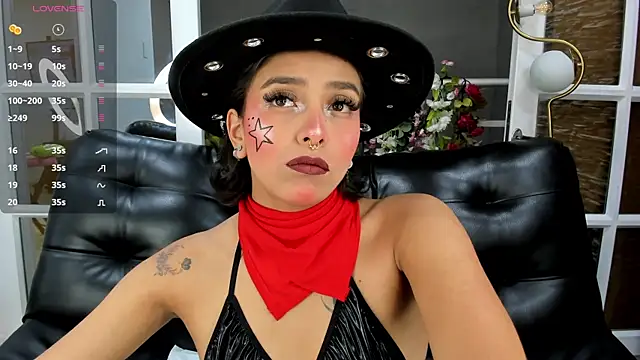 Snapshot of miss_collins chatting on March 22, 11:00 am miss collins online show from March 22, 11:00 am