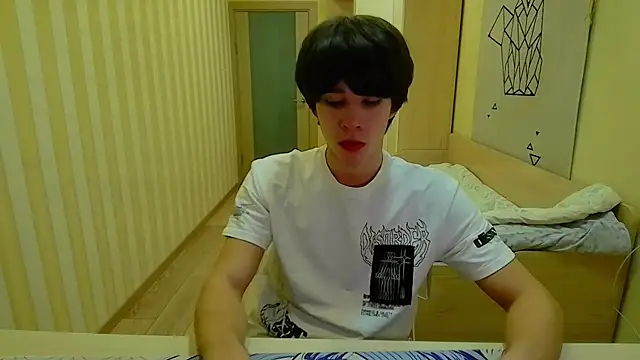 gayGamogey online show from December 19, 6:59 pm