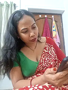 Snapshot of DREAM_GIRL-30 chatting on February 13, 12:21 pm DREAM GIRL-30 online show from February 13, 12:21 pm