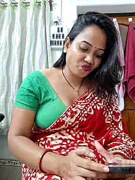 Snapshot of DREAM_GIRL-30 chatting on February 24, 12:37 pm DREAM GIRL-30 online show from February 24, 12:37 pm