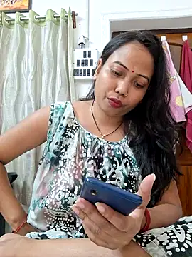 Snapshot of DREAM_GIRL-30 chatting on March 4, 7:30 am DREAM GIRL-30 online show from March 4, 7:30 am