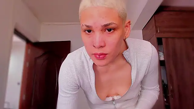 Charlee pink online show from February 17, 5:30 pm