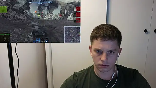 Snapshot of BigL0ve chatting on October 5, 2:48 pm BigL0ve online show from October 5, 2:48 pm